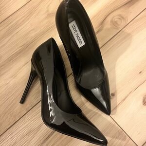 Steve Madden Glossy Black Heels